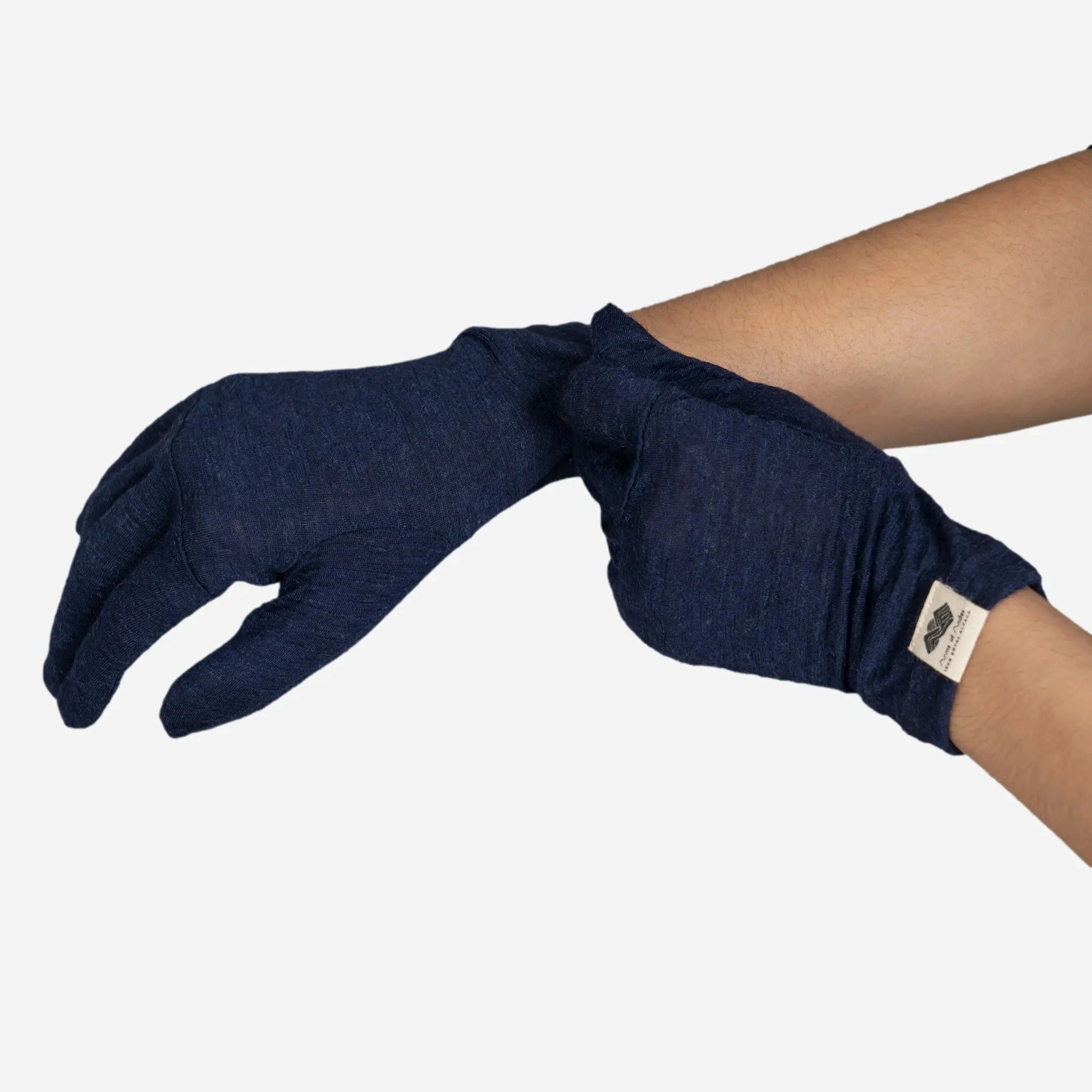 Cozy Alpaca Liners: UltraLight Comfort for Your Hands, All-Season Adventure Ready